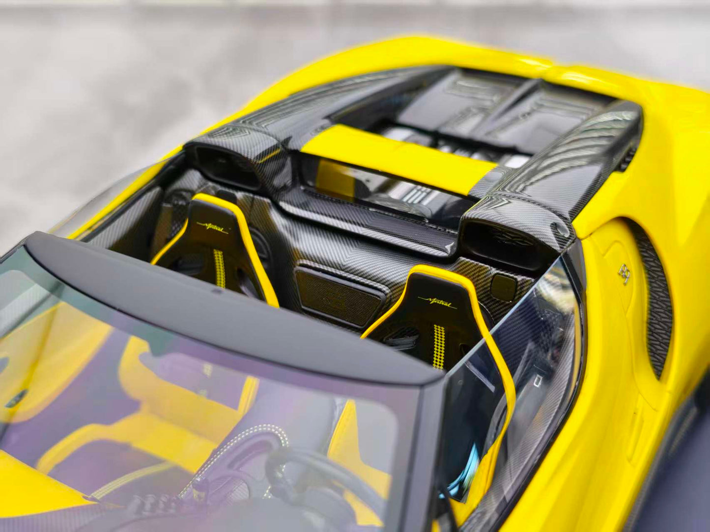 MR 1/18 Bugatti W16 Mistral, Yellow, BUG015B