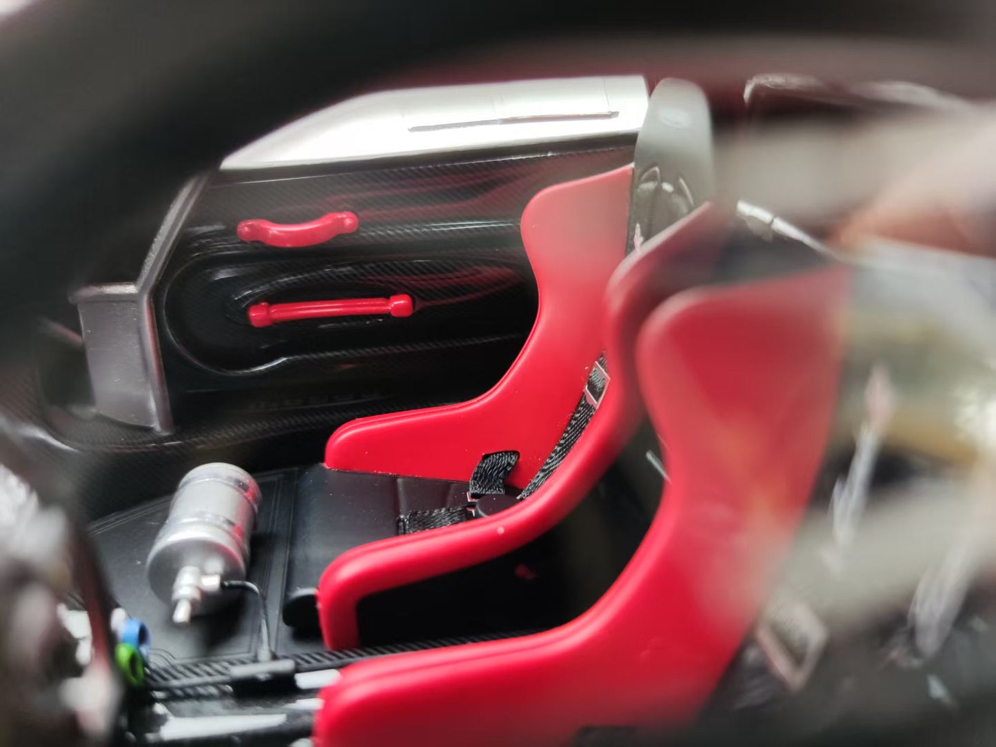 HH Model 1/18 Pagani Zonda R & Evolution Specials Black Carbon HH456