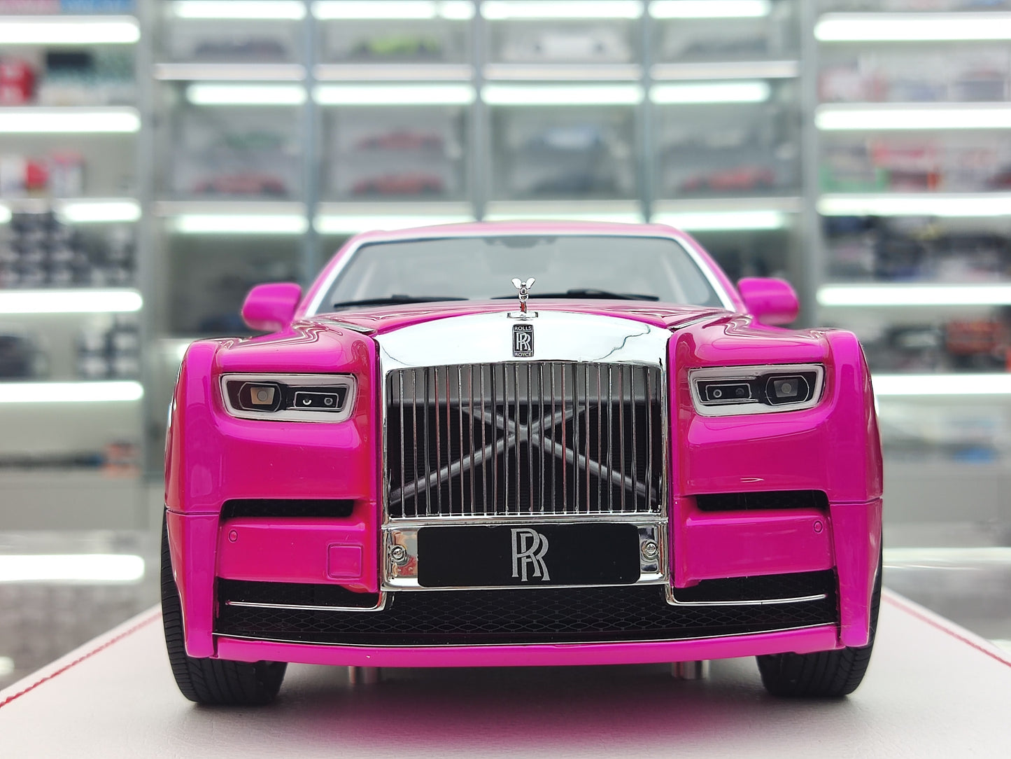 SC 1/18 Rolls-Royce Phantom Eighth Generation Electroplated Rose Red Model Car  JS-SC003