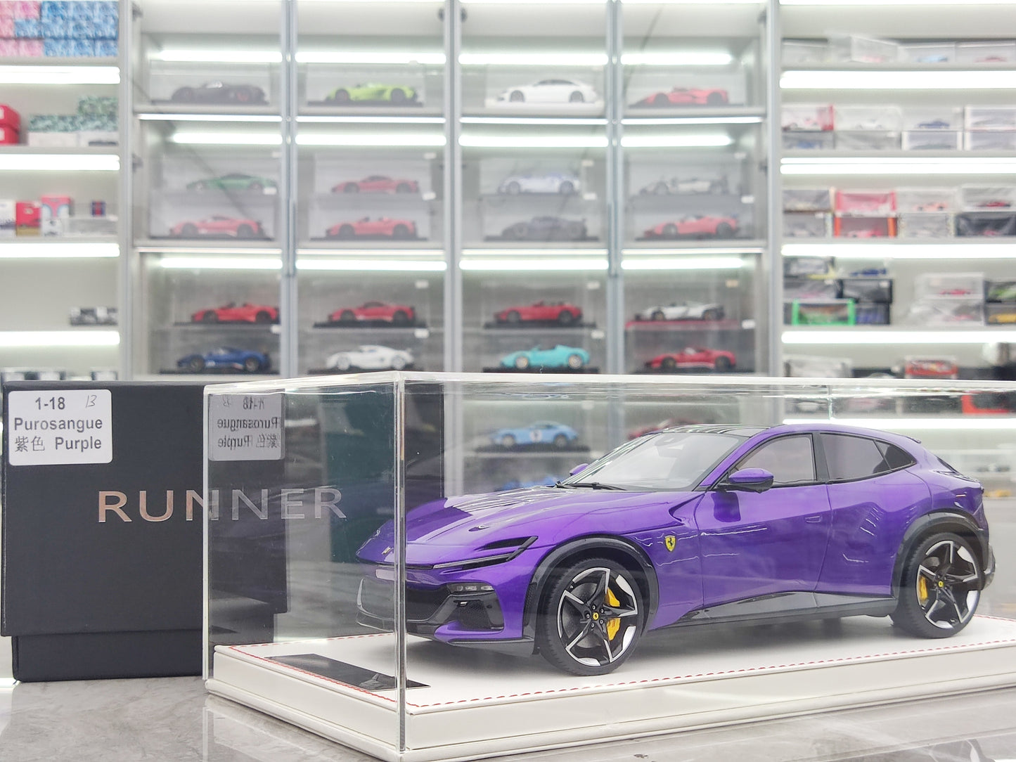 RUNNER 1/18 Ferrari Purosangue Simulation Model Car Ornaments
