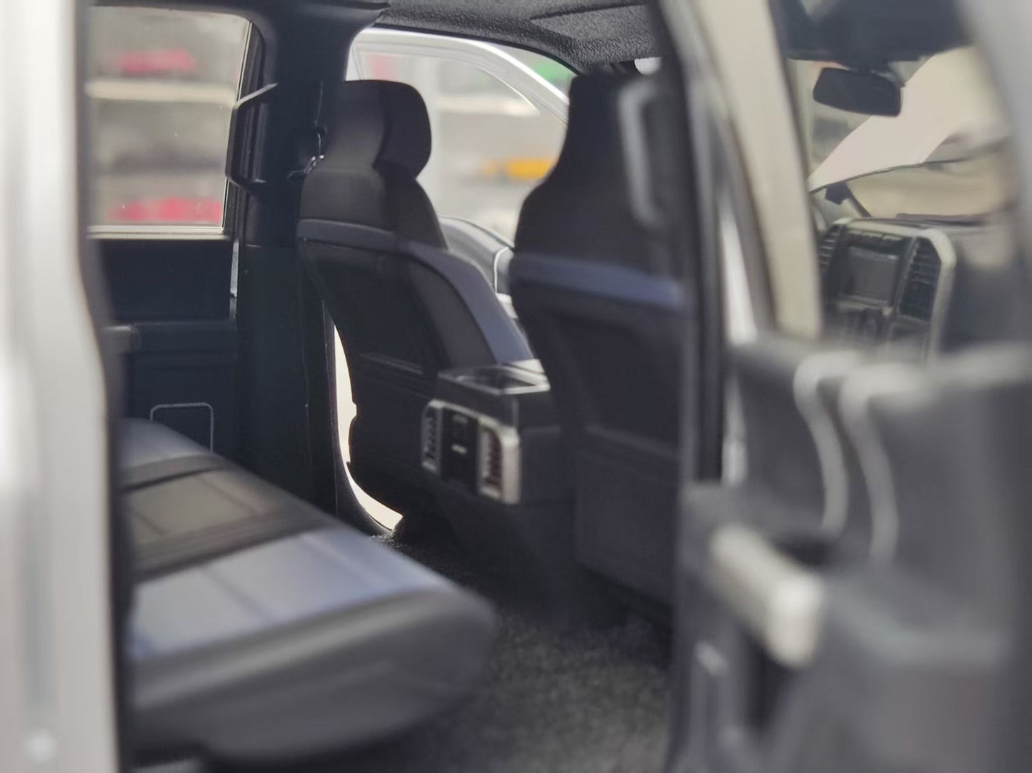 AUTO Art 1/18 Ford F-150 RAPTOR SUPERCREW 2019 Silver 72950