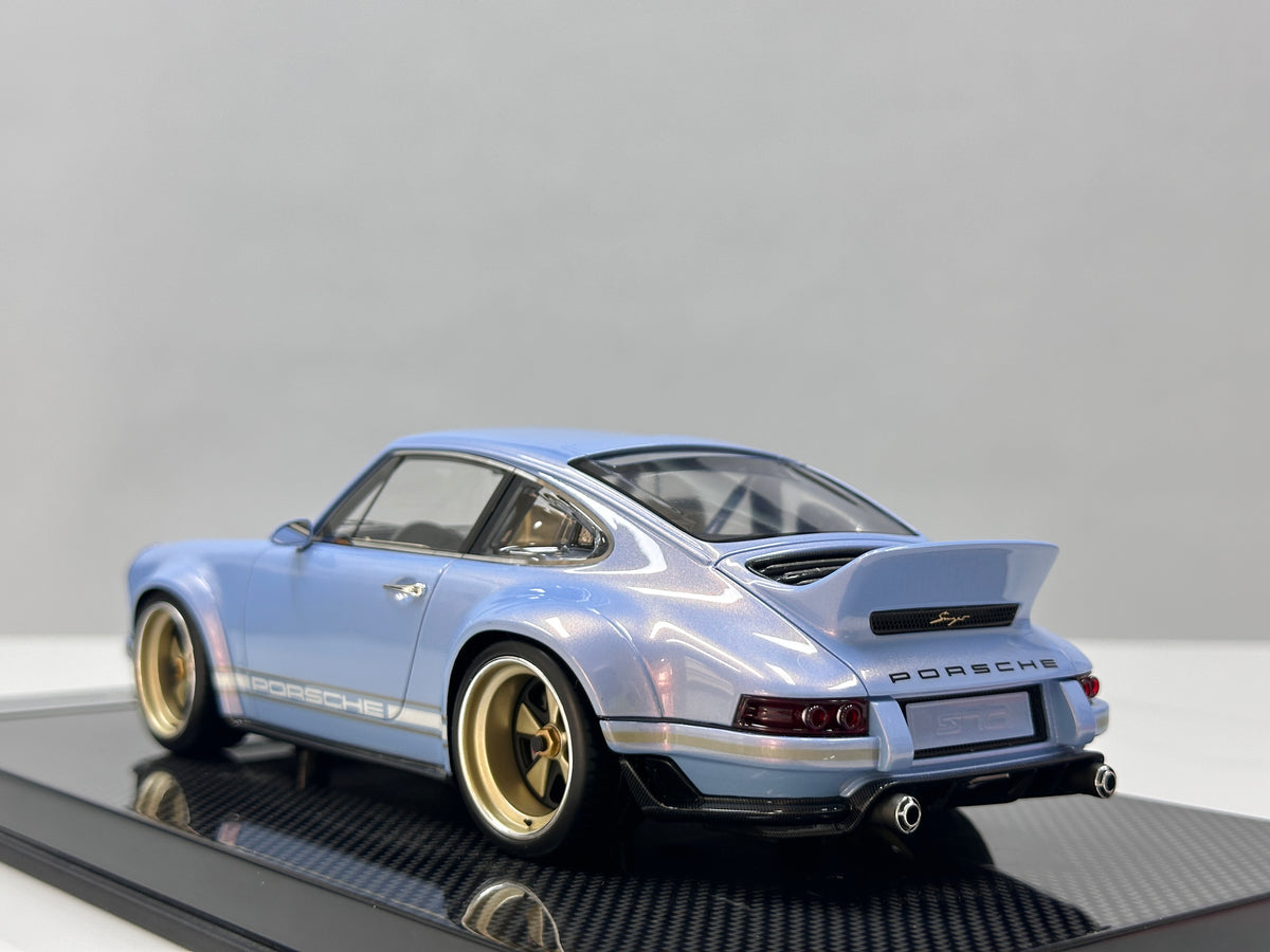 DinoModel 1/18 Porsche Singer DLS Ice Blue DC001
