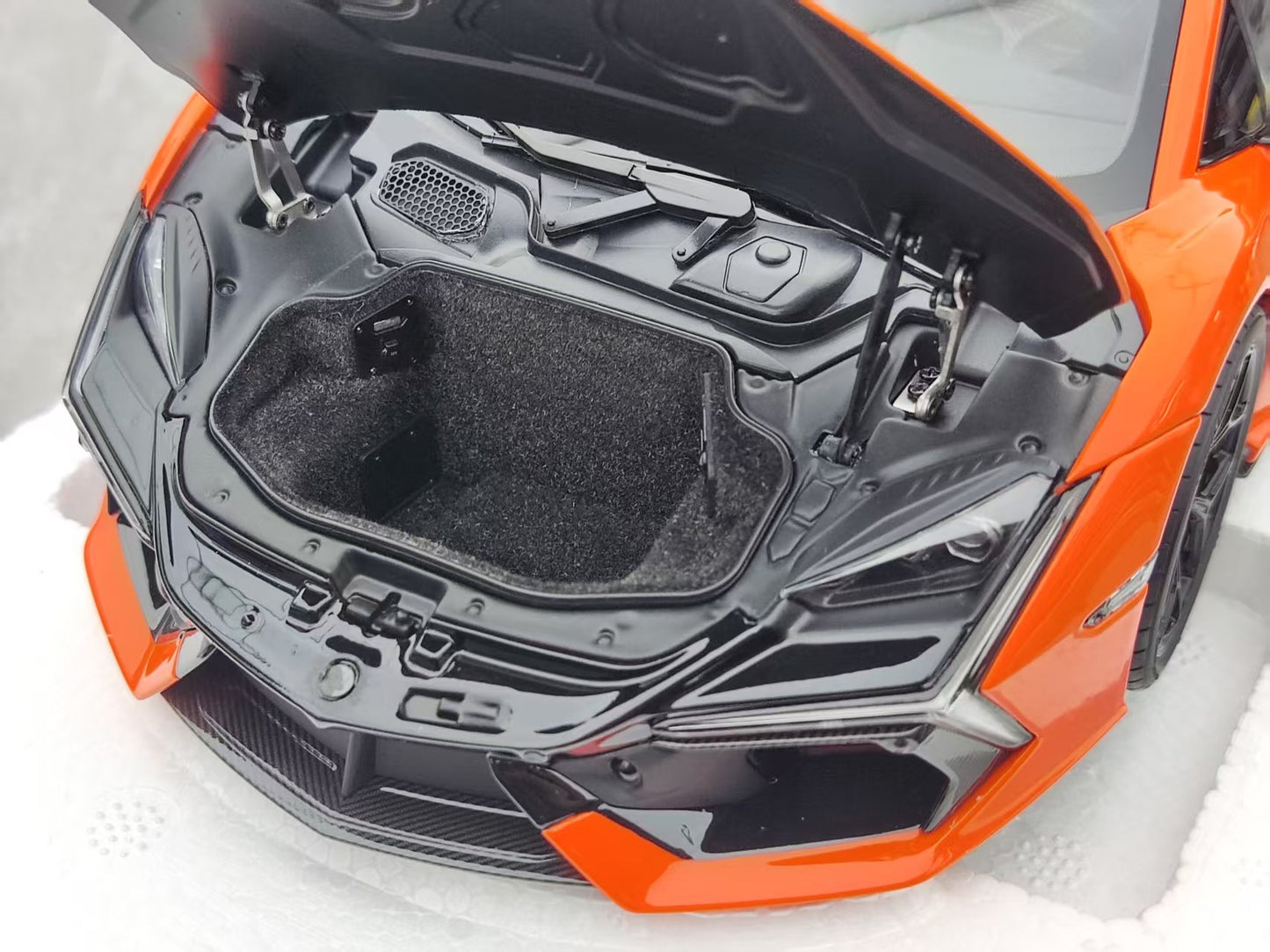 LCD 1/18 Lamborghini Revuelto Alloy Full Opening Orange LCD18026-OR