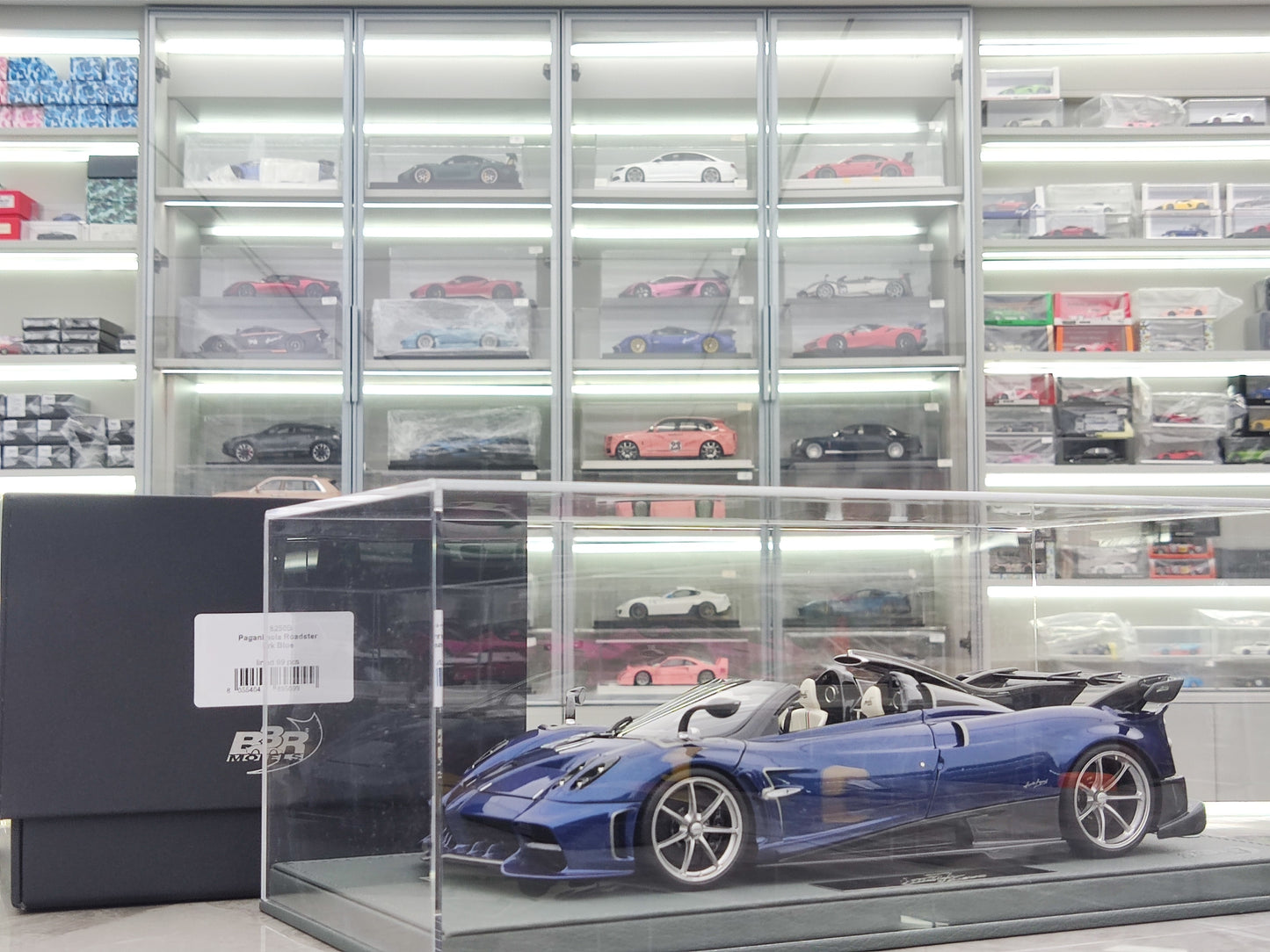 BBR 1/18 Pagani Imola ROADSTER Light Blue P18250B