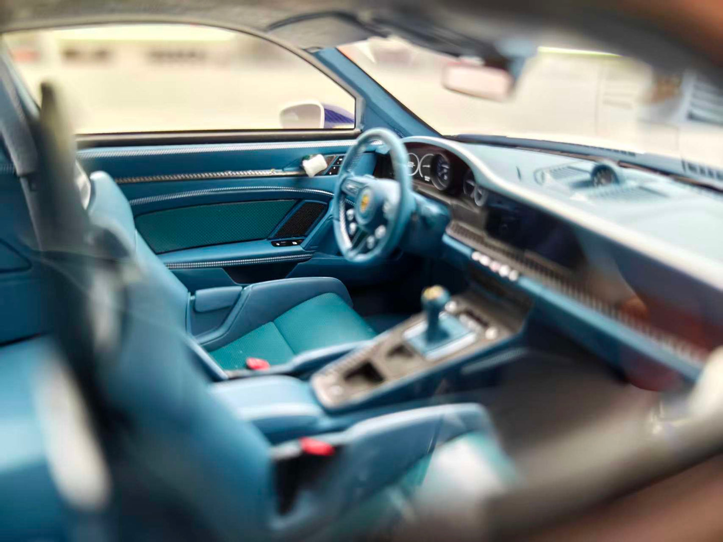 FuelMe 1/18 Porsche 992 GT3RS Grey FM18010LM-19