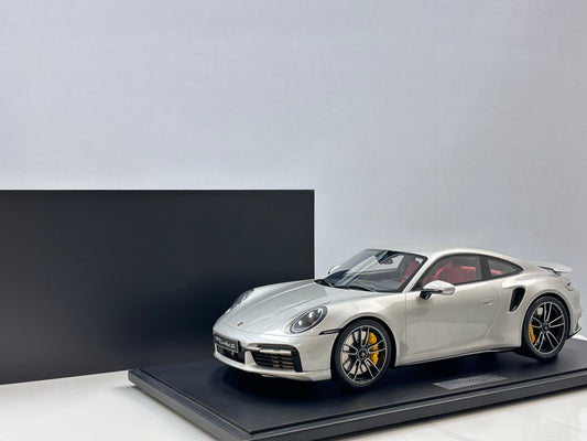 GT Spirit 1/8 Porsche 911 [992.1] TURBO S Silver GTS801801