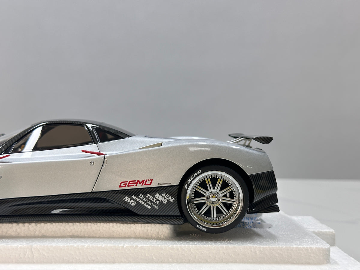 Almost Real 1/18 Pagani Zonda F (2005 Geneva Motor Show Debut Version) – Silver (850401001)