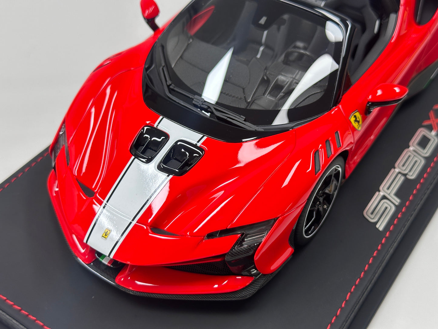 BBR 1/18 Ferrari SF90 XX Spider Red/White Livery P18238Q