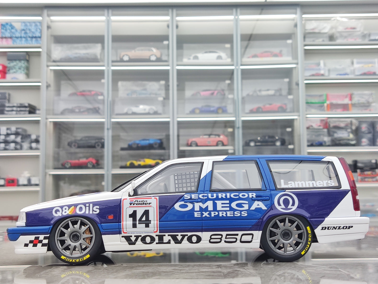 OTTO 1/18 Volvo 850 ESTATE BTCC JAN LAMMERS 1994, Blue and White Livery OT482