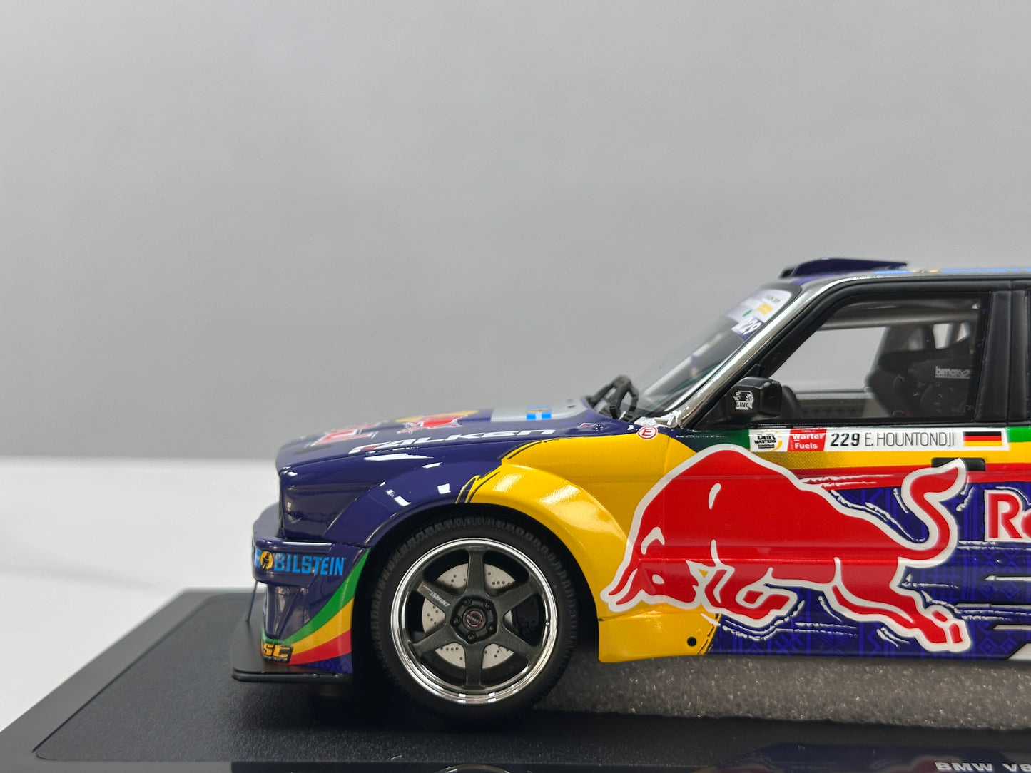 OTTO 1/18 BMW E30 V8 DRIFT Purple Livery OT486