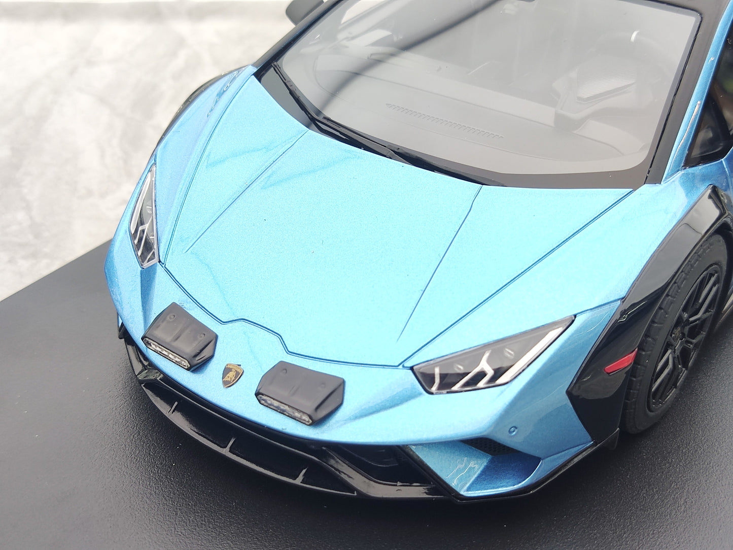 TOPSPEED 1/18 Lamborghini Huracan Sterrato blue model car TS0609