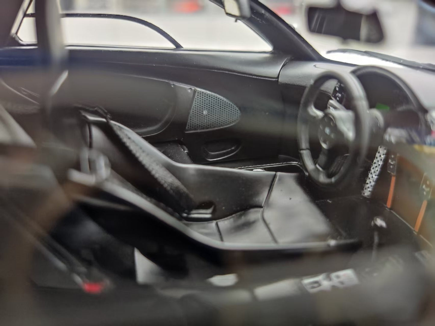 GT Spirit 1/18 McLaren FI ROADCAR Silver CLDC045