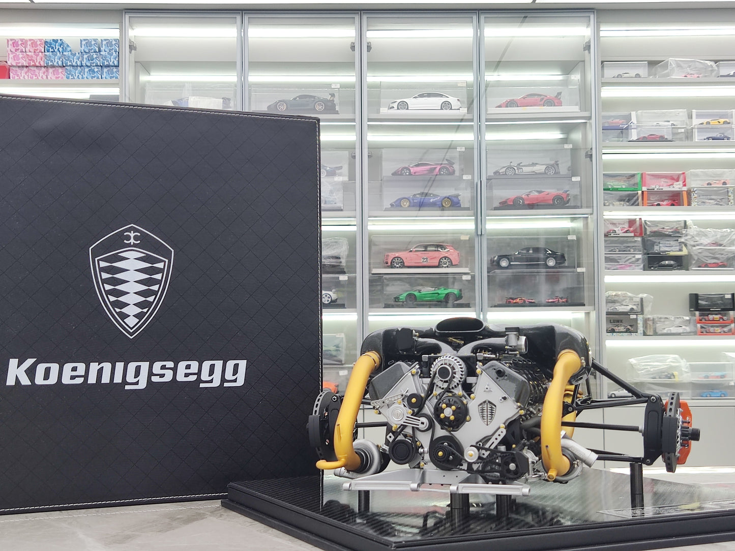 FRONTIART 1/6 Koenigsegg ONE:1 Engine Gold FA20221123-1