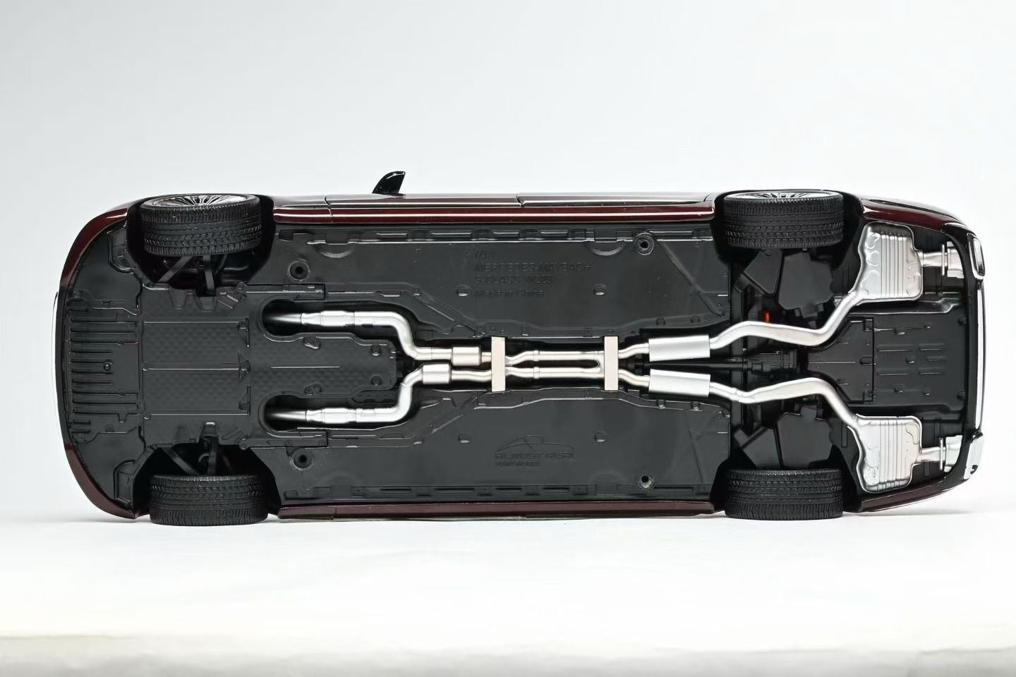 Almost Real 1/18 Mercedes-Maybach S-Class Alloy Fully Open-Piece Simulation Car Model