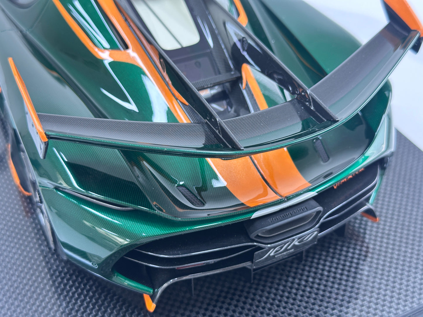 FRONTIART 1/12 Koenigsegg Jesko Carbon Emerald Green (FA190)