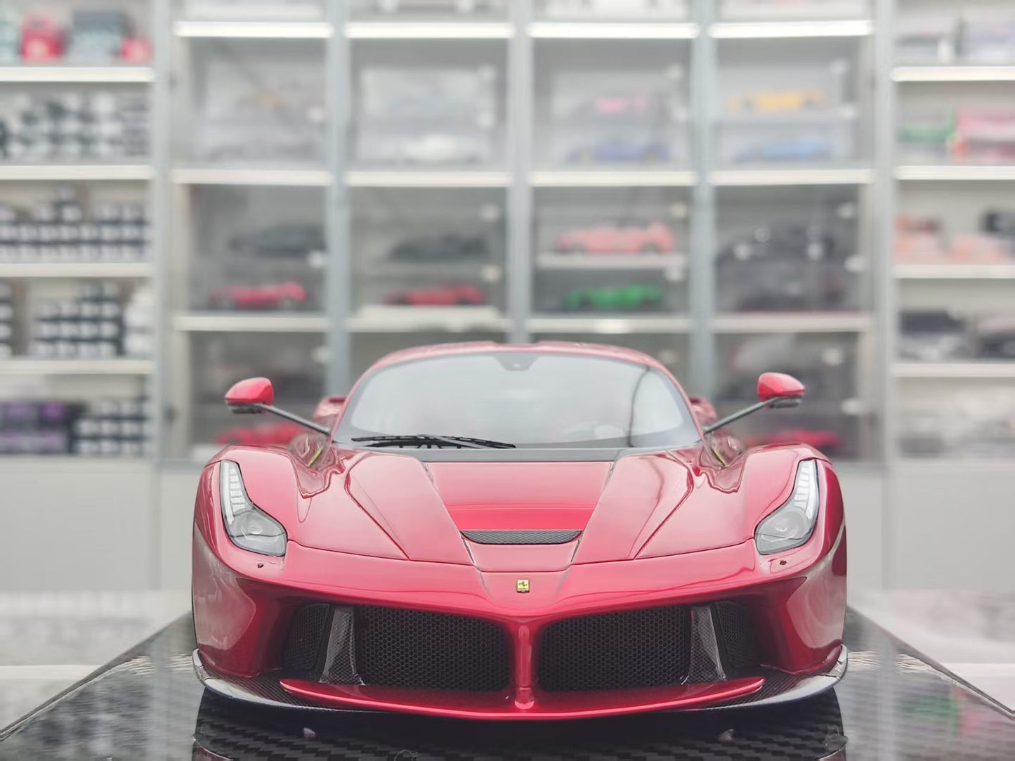 GAVIN 1/18 Ferrari LaFerrari Metallic Red GA003