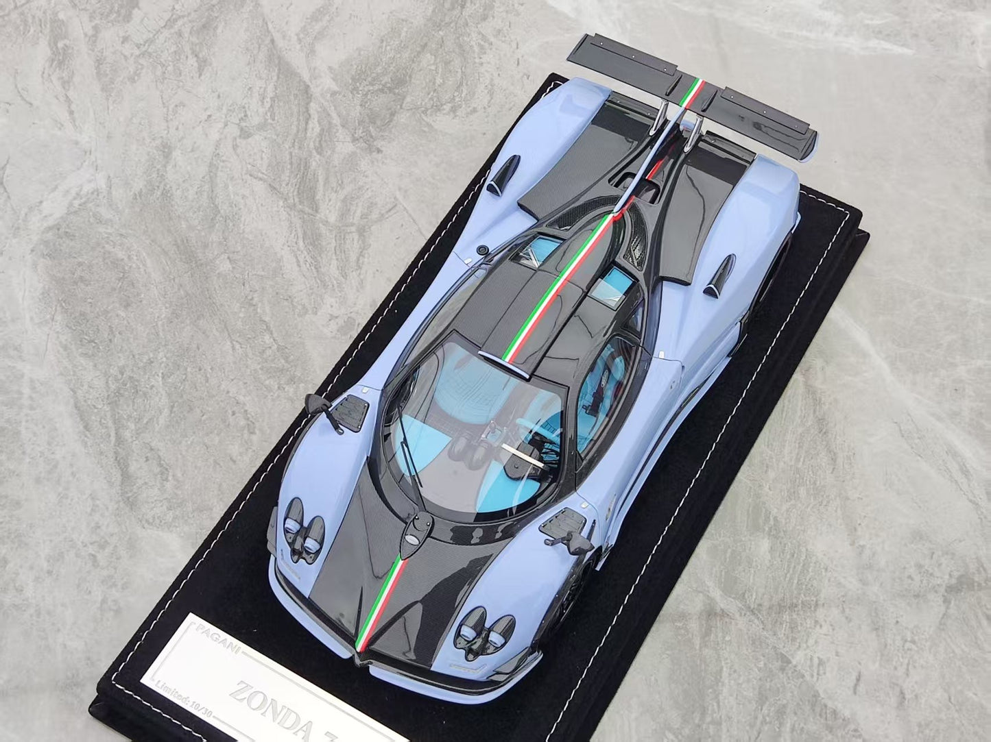HH Model 1/18 Pagani Zonda Specials  Baby Blue HH554