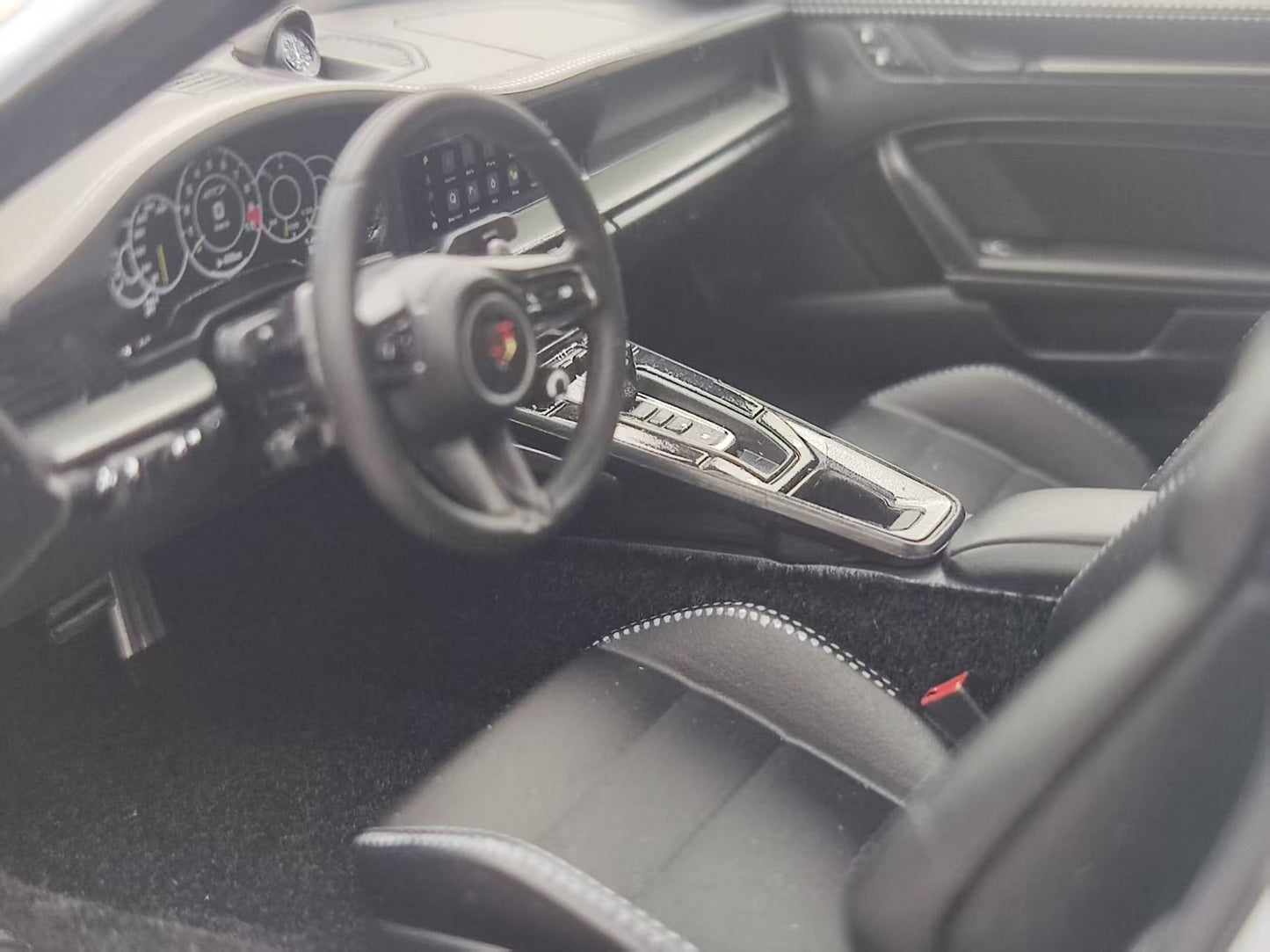 NOREV 1/18 Porsche 911 Carrera Cabriolet 2025 Metallic Grey 187170