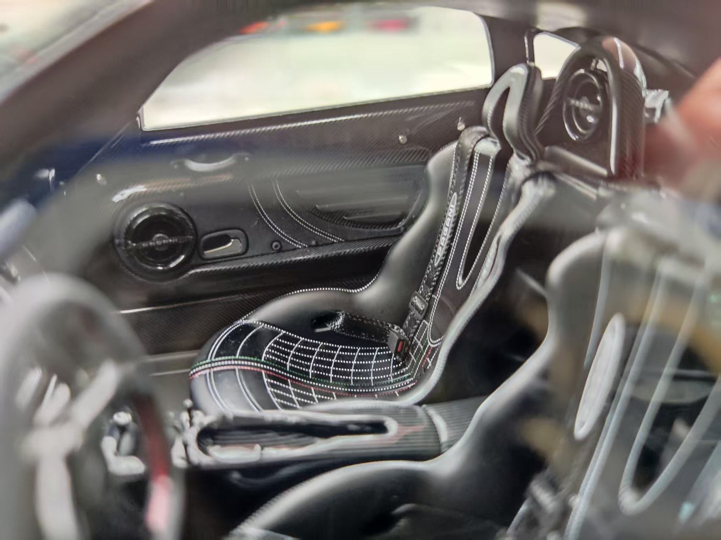 HH Model 1/18 Pagani Zonda Specials 760 RS HH555