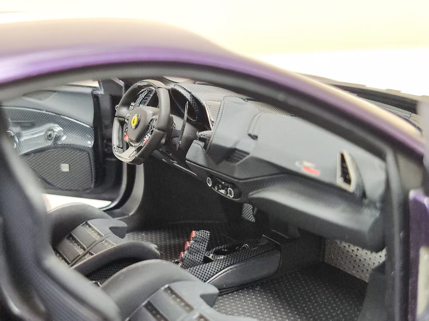 DM Pro 1/18 Ferrari 488 Pista – Purple (Black Base Version B) DGP002B