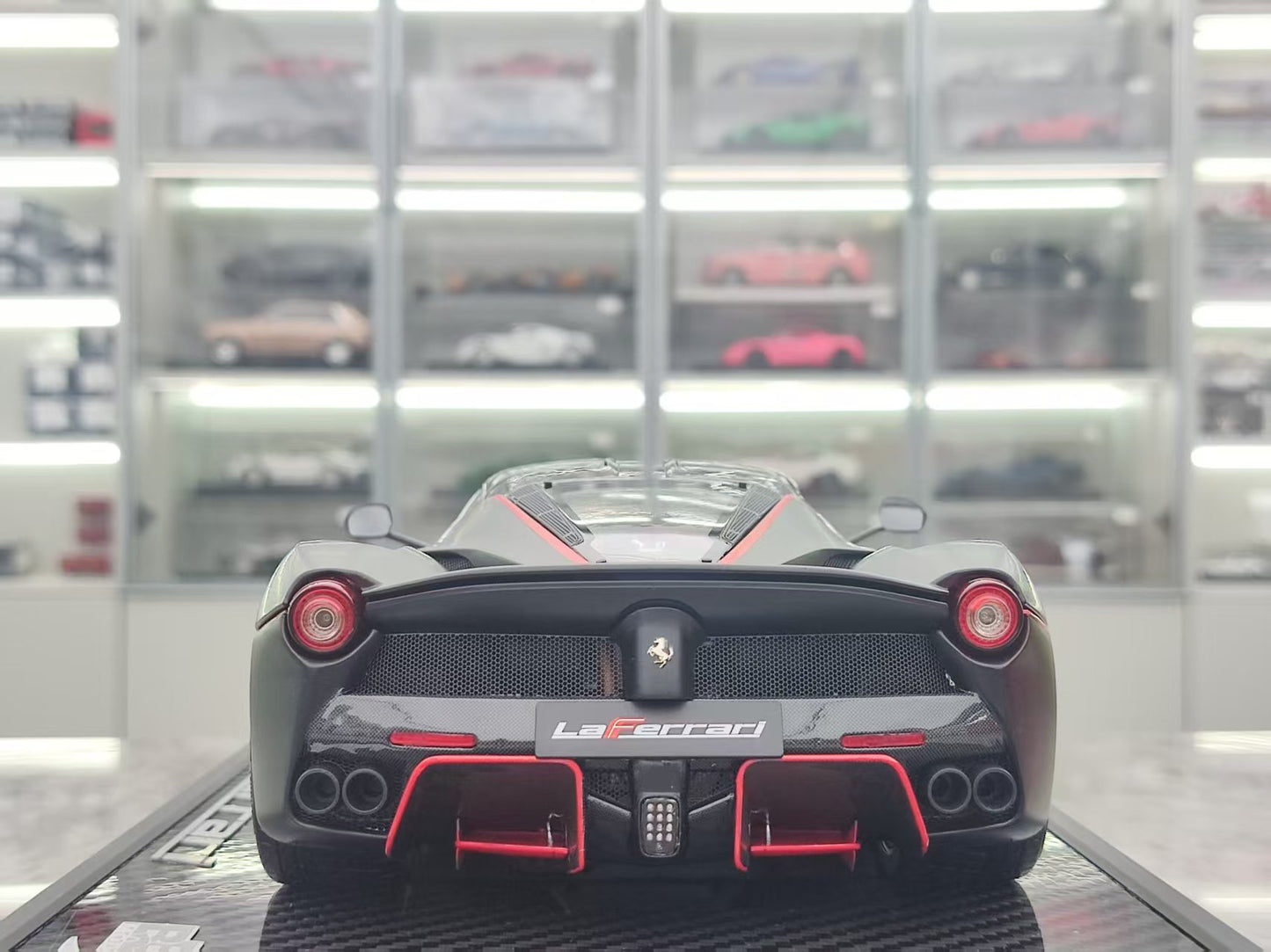 BBR 1/18 Ferrari LaFerrari Asolong Car Carbon Base Matte Black BBR182239A