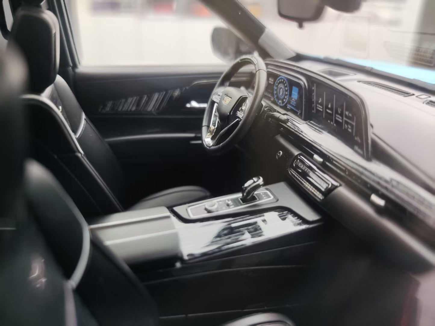 BBA MODEL 1/18 Cadillac Escalade V-Series Matte Blue BBA051