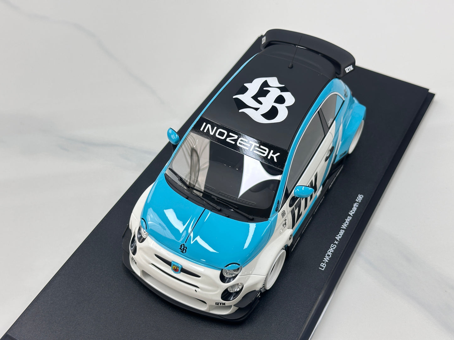 Topspeed 1/18 LB-WORKS x Abarth Works IZTK Abarth 95 – Blue & White Livery (TS0623)