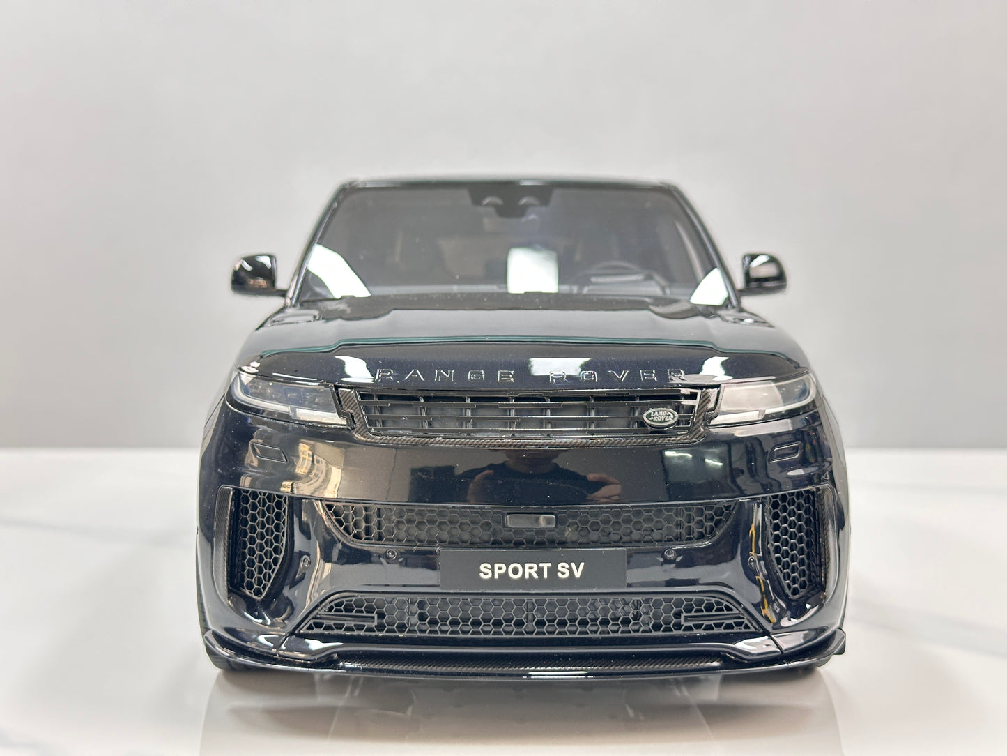 GT Spirit 1/12 Land Rover Range Rover Sport SV Edition Two Black GT555