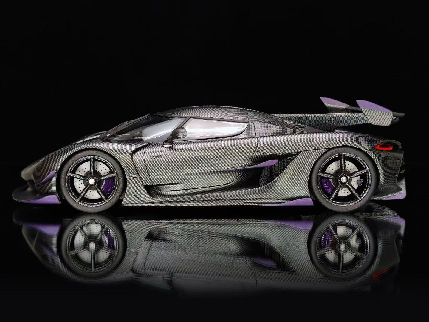 Frontiart 1/18 Koenigsegg Jesko bare carbon