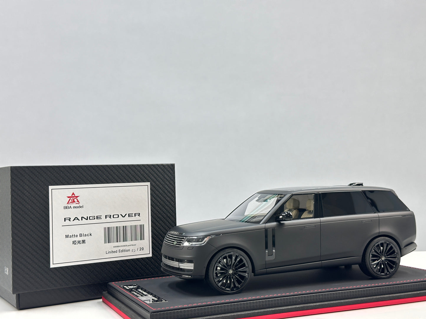 BBA Model 1:18 Land Rover Range Rover Autobiography — Matte Black (BBA068)