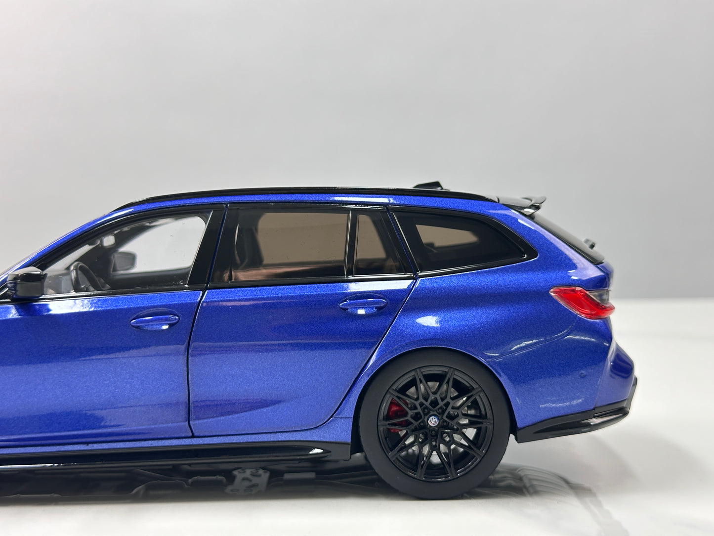 TSM MODEL 1/18 BMW M3 Touring M Portimao Blue TSM181029
