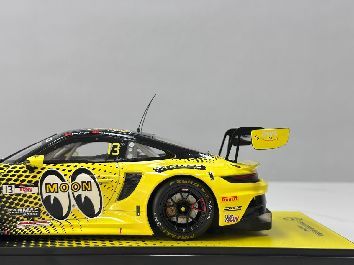 TARmac Works 1/18 Porsche 911 GT3 R – GT World Challenge Asia – Black/Yellow Livery – T18-008-25FUJ13