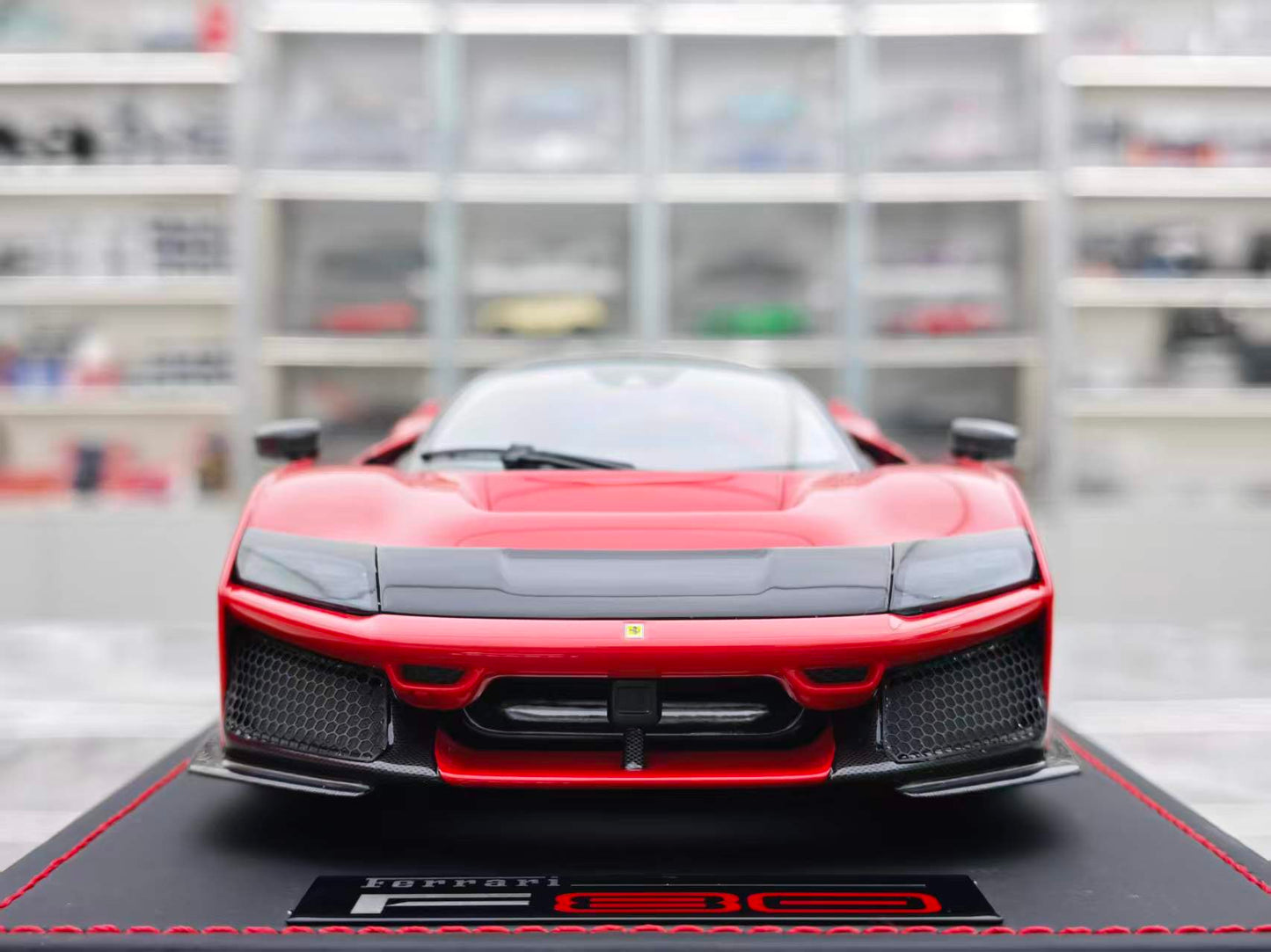 MR 1/18 Ferrari F80 Hardtop Standard Red FE045F