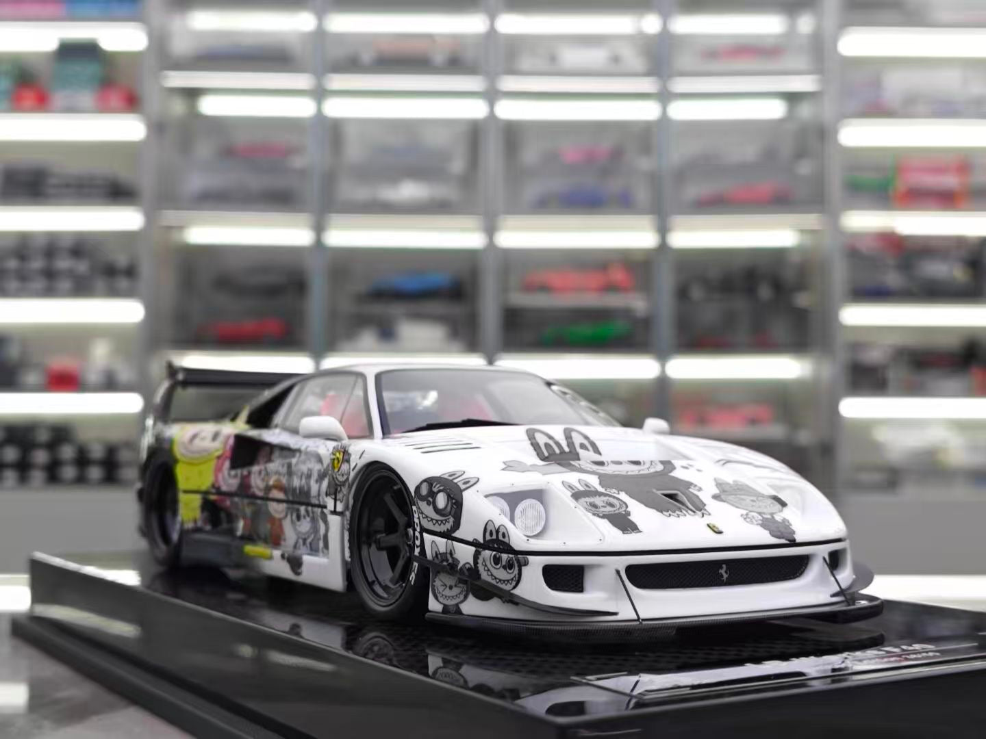 BBA MODEL 1/18 Ferrari F40 with carbon fiber sole BBA031