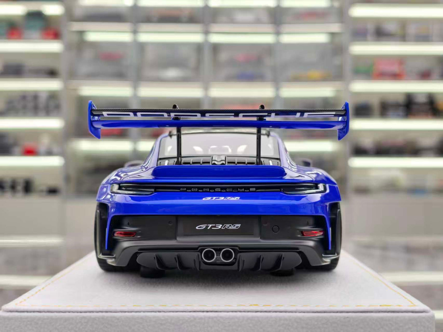 HH 1/18 Porsche 911 GT3 RS San Mano Blue HH536