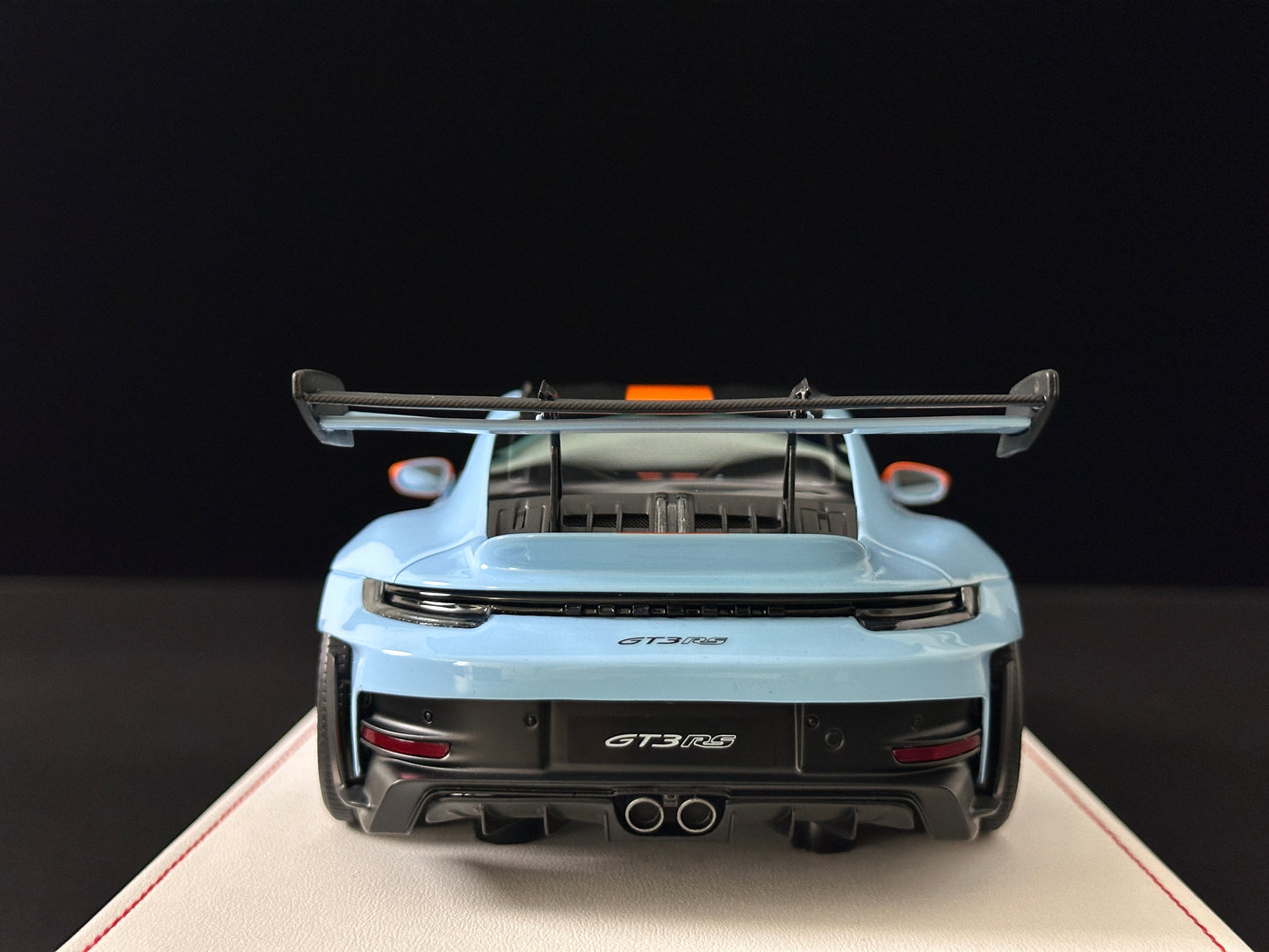 GH MODEL 1/18 Porsche 992 GT3RS Gulf Oil GH017