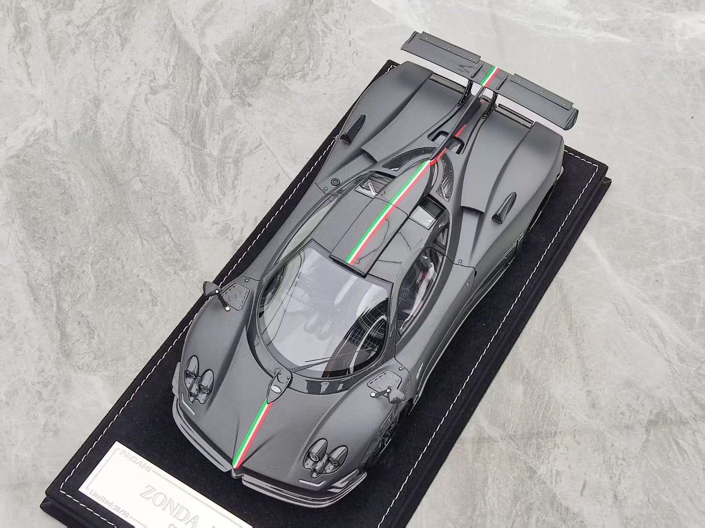 HH Model 1/18 Pagani Zonda Specials Absolute HH556