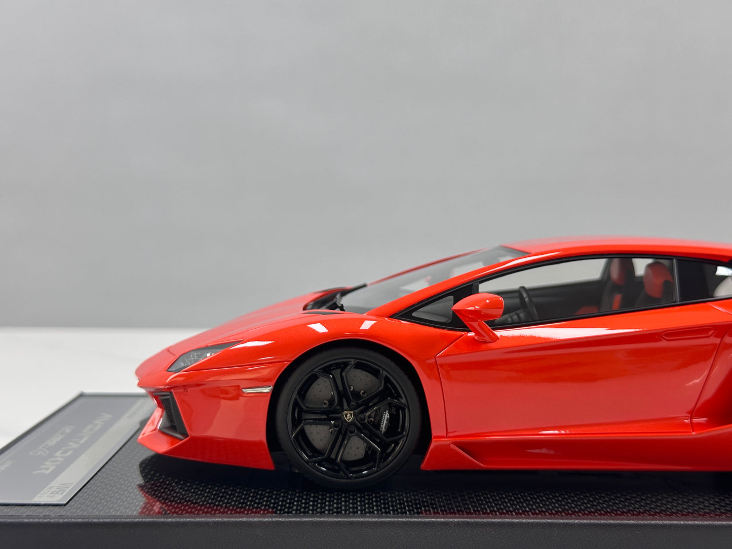VMB 1/18 Lamborghini Aventador LP700-4 Orange VMB063