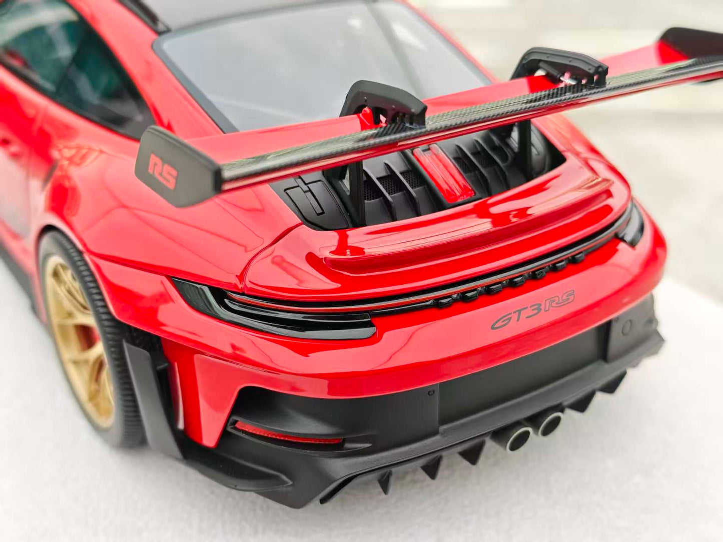 FuelMe 1/18 Porsche 992 GT3RS, Red, FM18010LM-06