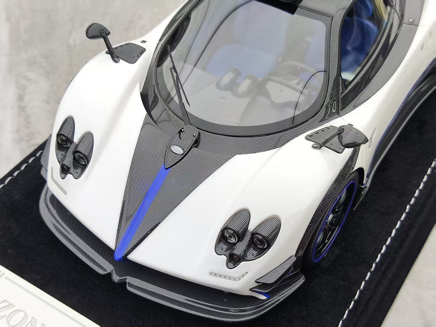 HH Model 1/18 Pagani Zonda Specials Riviera HH549