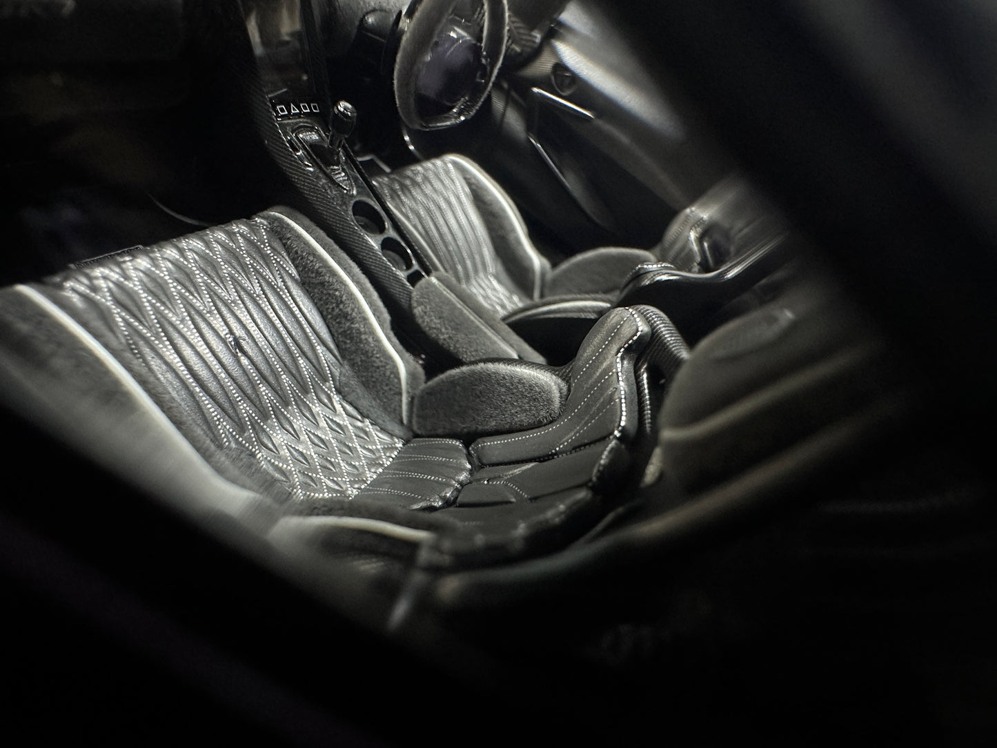 FRONTIART 1/18 Koenigsegg Jesko Carbon Purple FA199