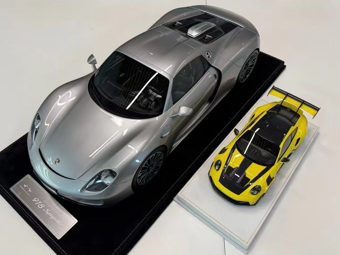 HH 1/18 Porsche 918 Spyder