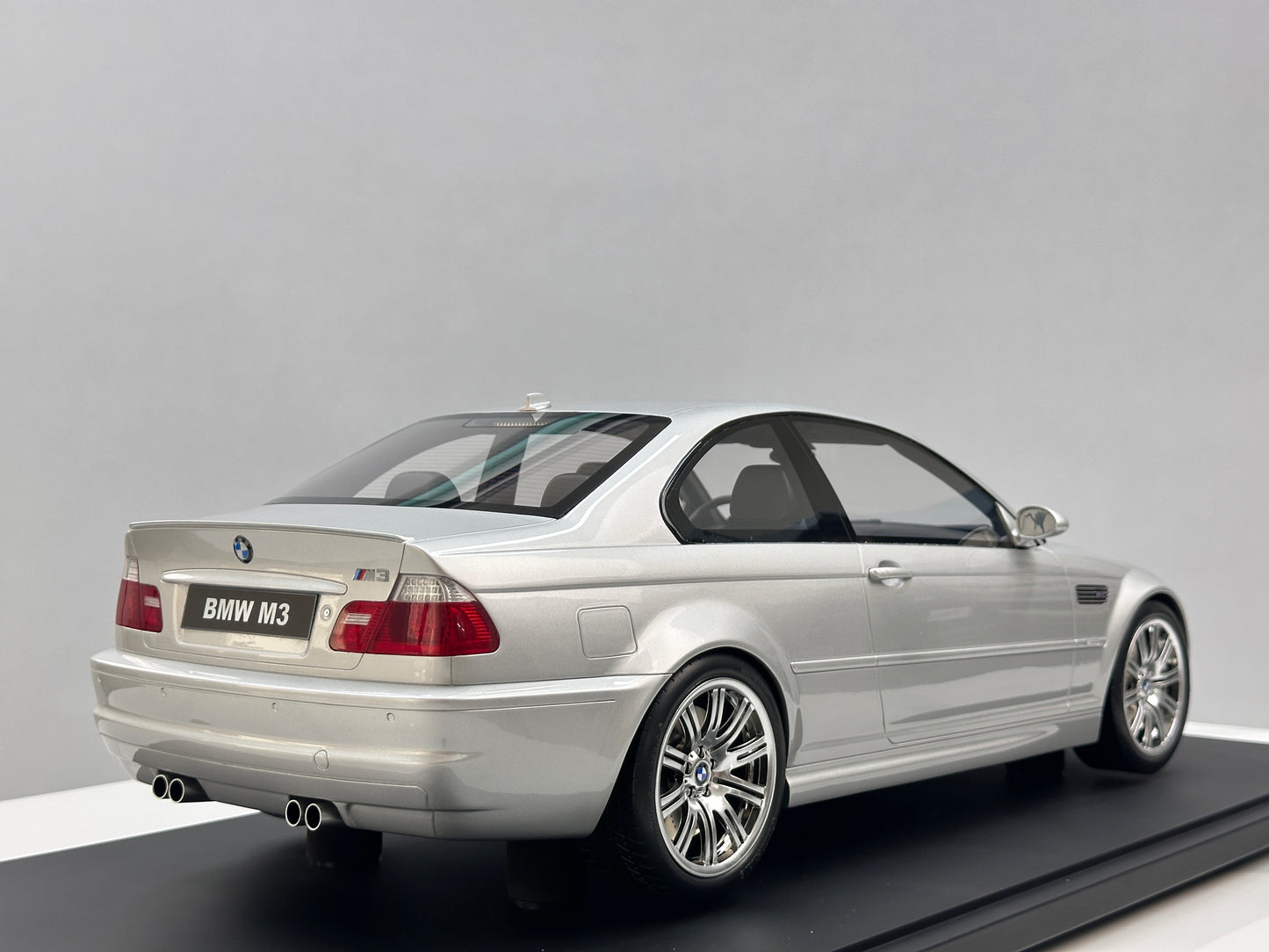 GT Spirit 1/8 BMW M3 E46 Silver GTS801501
