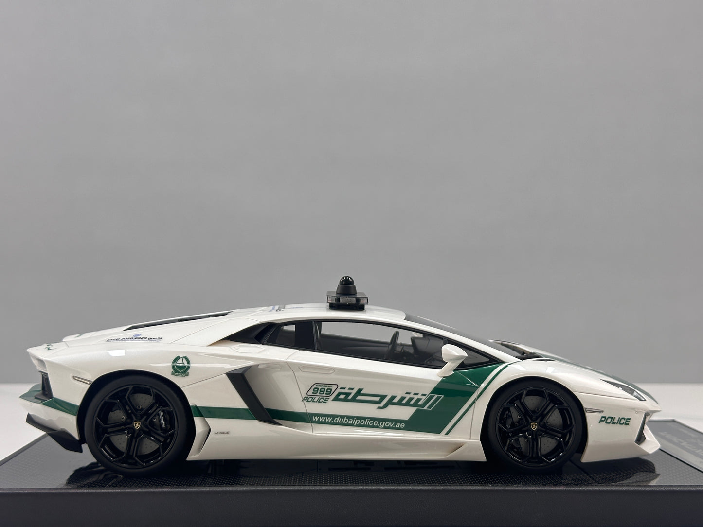 VMB 1/18 Lamborghini Aventador LP700-4 Special Edition Dubai Police Livery VMB067