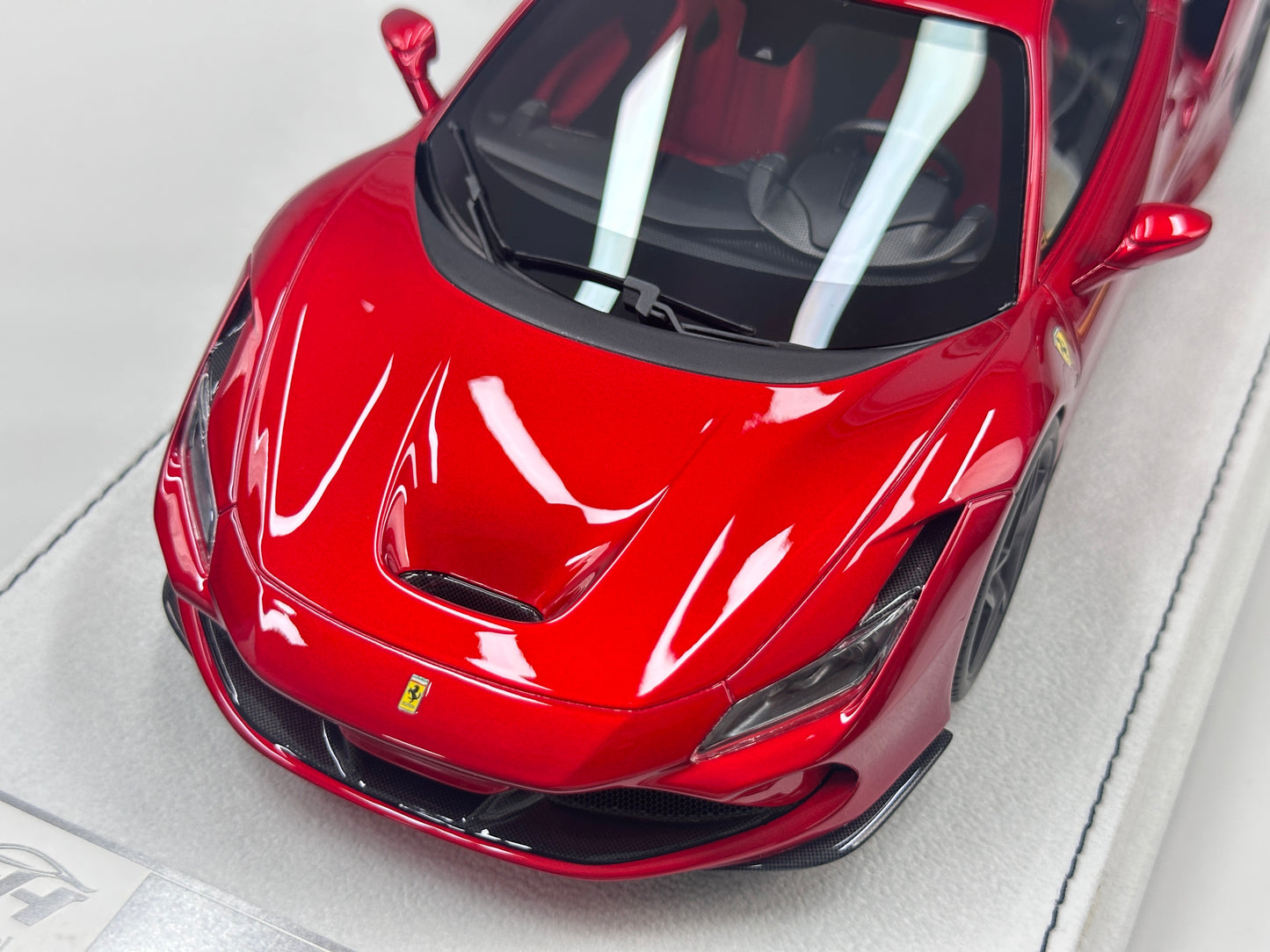 GH MODEL 1/18 Ferrari F8 Tributo Metallic Red GH022
