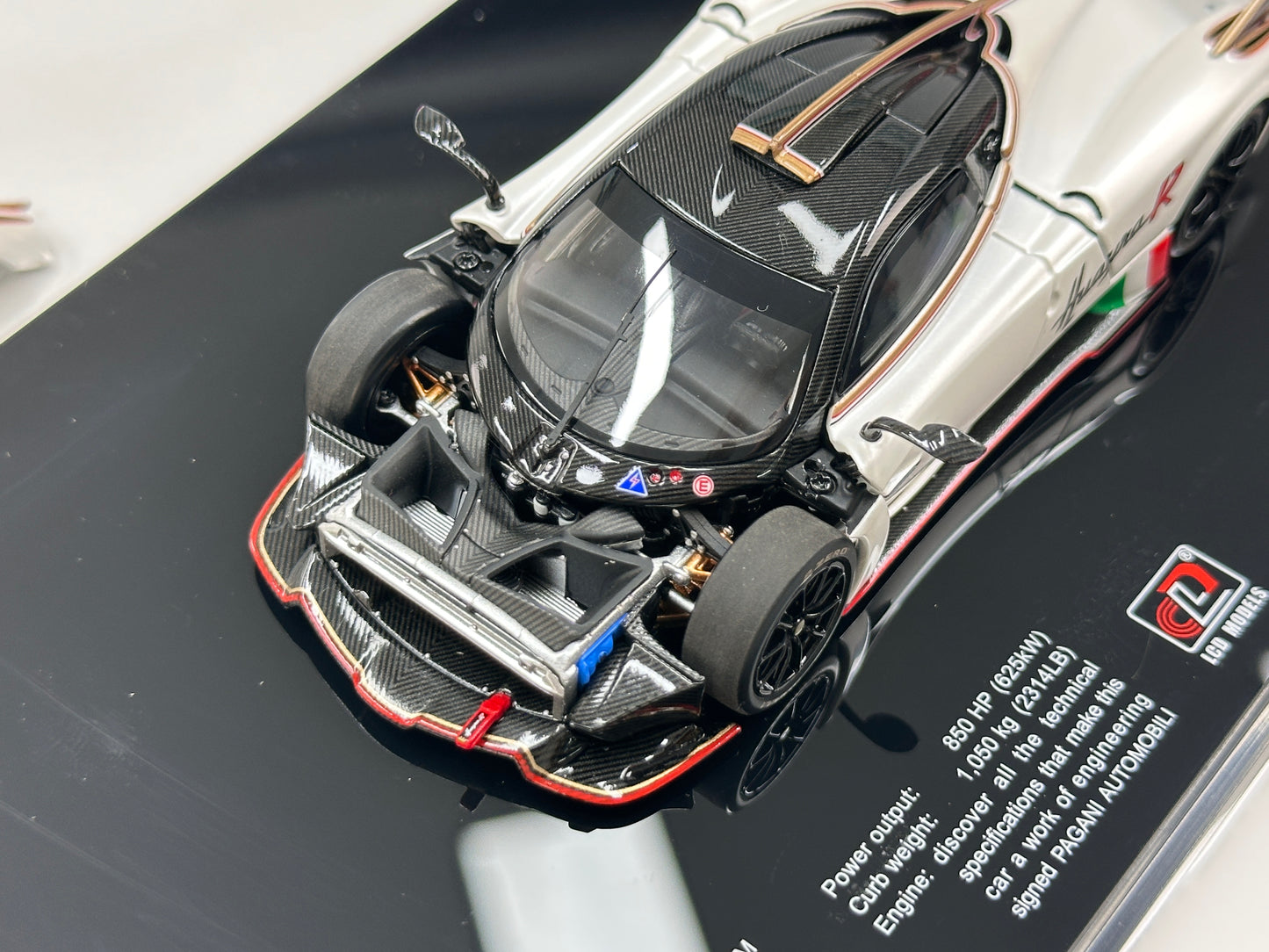 LCD 1/43 Pagani Huayra R Die-cast Model (Fully Opening Parts) - Matte White (LCD43017-PW)