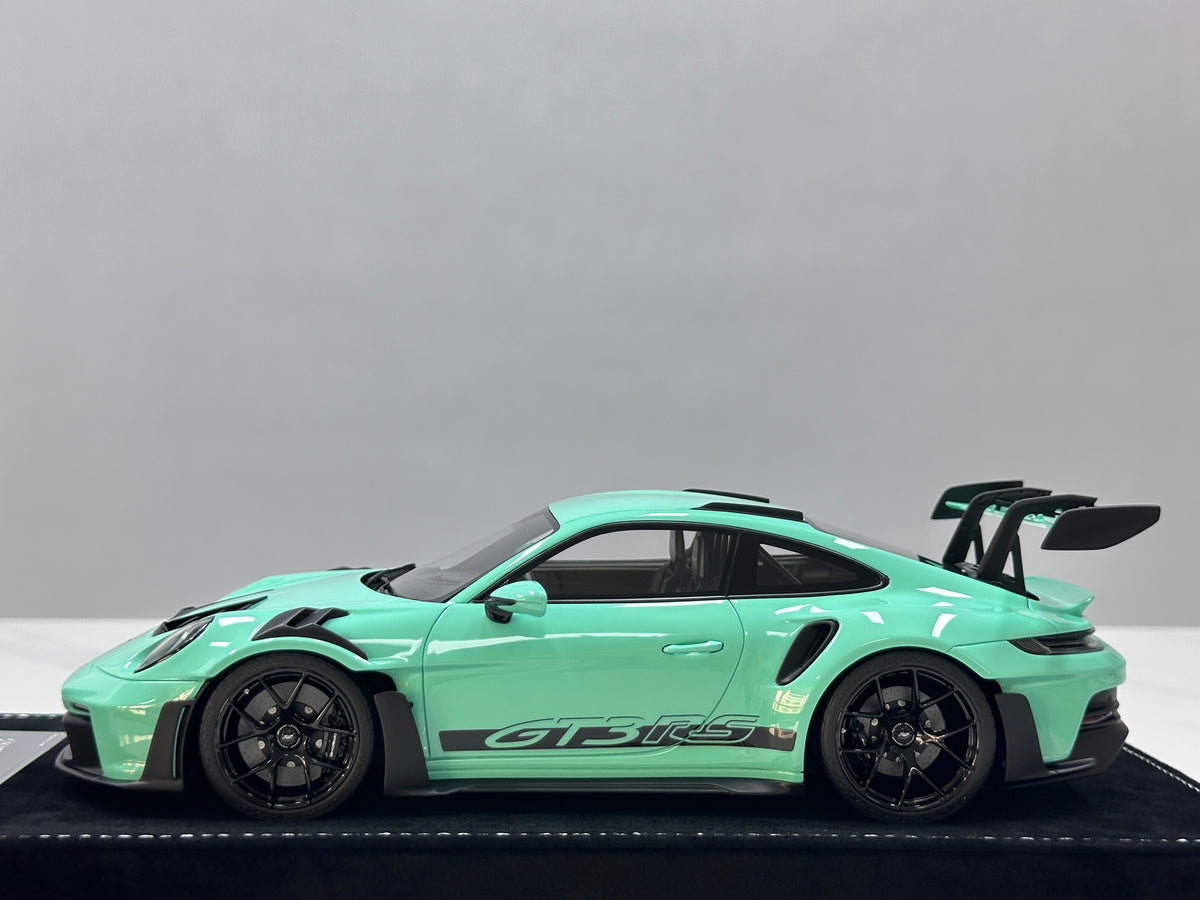 HH Model 1/18 Porsche 992 GT3 RS Tiffany HH725