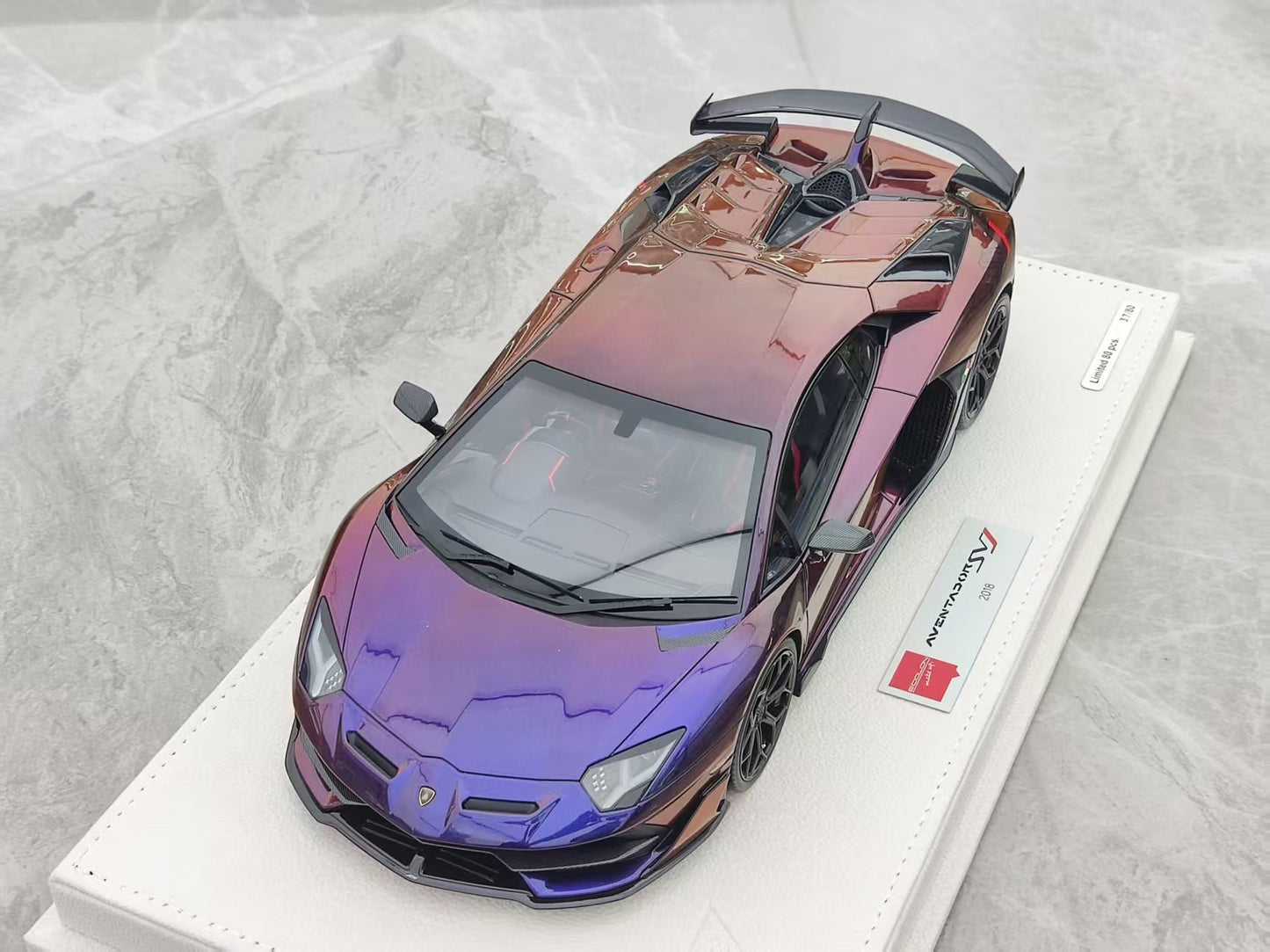 MAKEUP 1/18 Lamborghini Aventador SVJ Blue-Purple EML025J