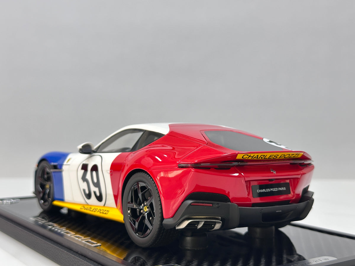 BBR 1/18 Ferrari 12Cilindri Coupé (Special Edition) with Luggage Set – Red/White/Blue – P18248LMST
