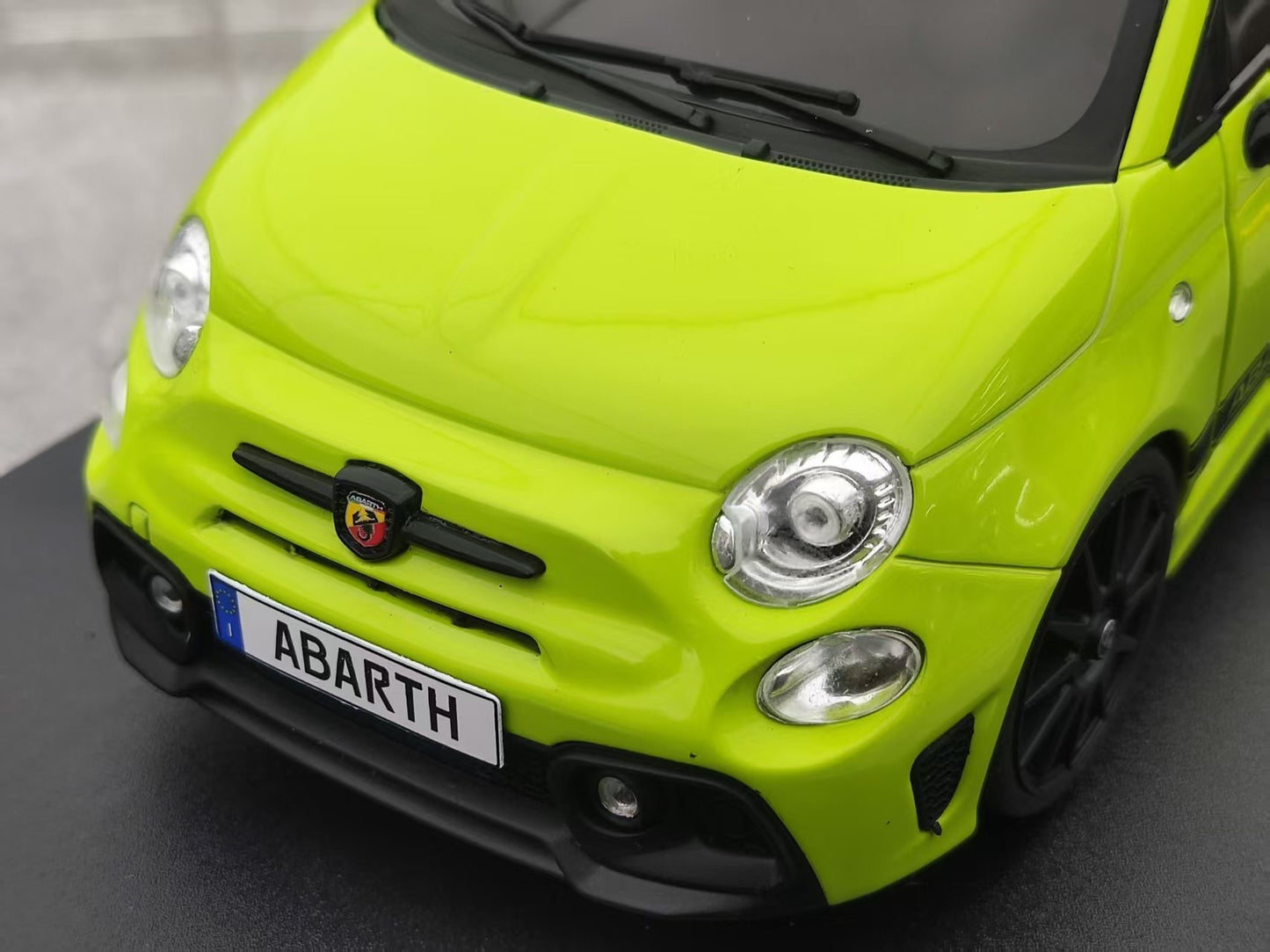 Solido 1/18 Fiat F595 Abarth Verde Adrianina 2023 Green S1811307